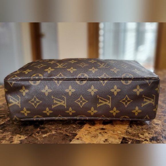 LOUIS VUITTON TROUSSE 28 COSMETIC BAG - Picture 6 of 16